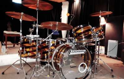 Phil Martini, Vintage Ludwig Vistalite Drum kit, 1976, Candy Cane, Cherry & Amber, Ludwig Black Beauty, Paiste 2002 Cymbals, Live drummer, Studio Drummer, Wayward Sons, Ghosts Of Yet To Come, British Rock 'n' Roll